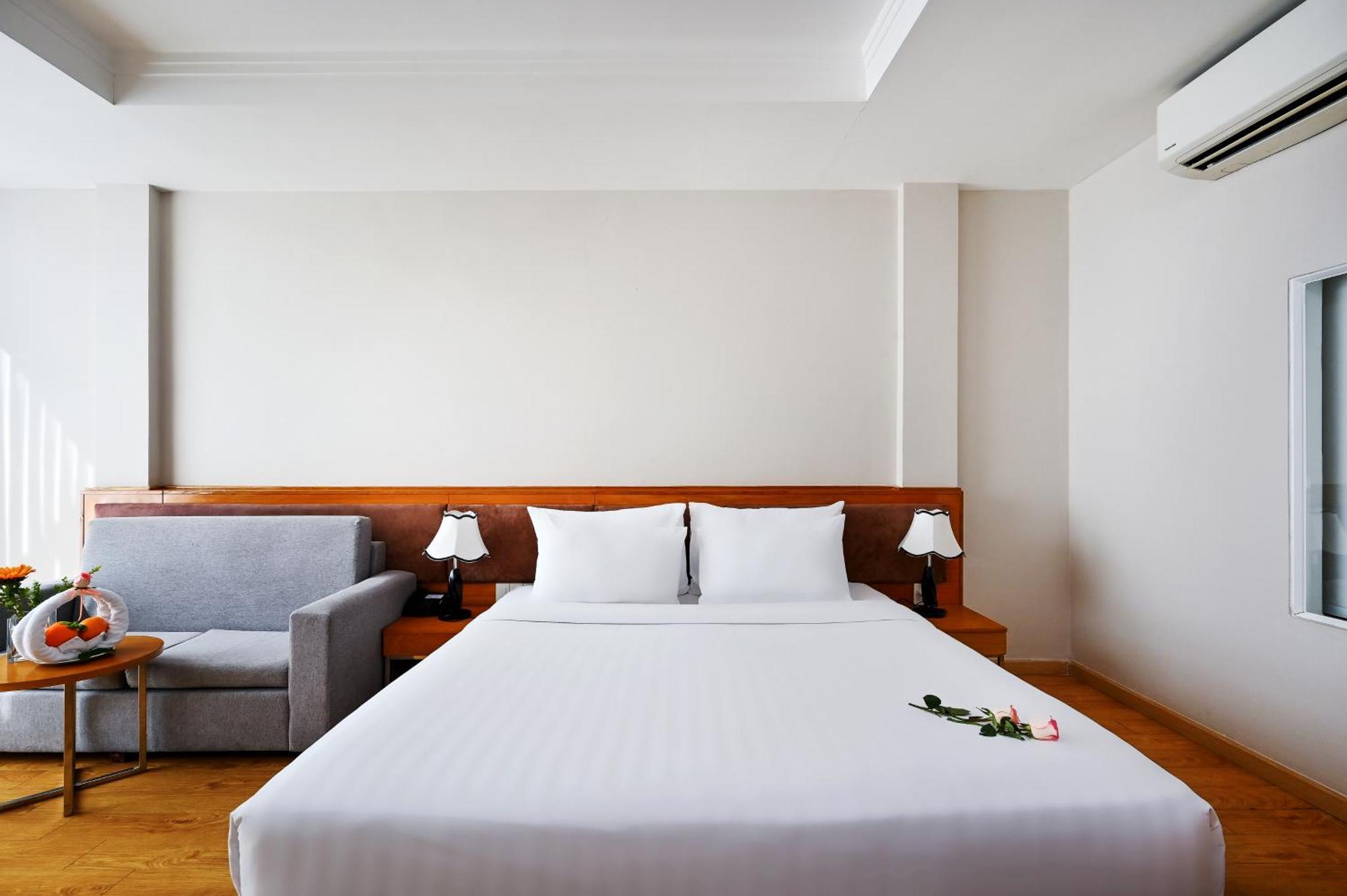 Ttc Hotel Deluxe Airport Ho Şi Min Dış mekan fotoğraf
